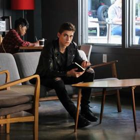 Tajemný kluk ze školy.