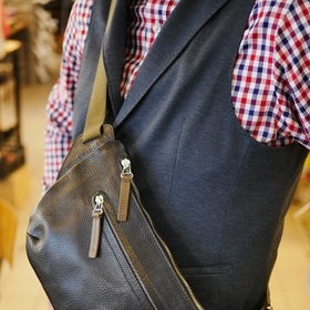 Kožená ledvinka cross body