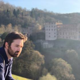 Tom Rosenthal míří do Čech.