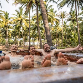 Trabantem tam a zase zpátky! Poslední film cestovatele Přibáně je plný fascinujících záběrů