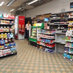 Žabku můžete nyní potkat už i na nádraží!