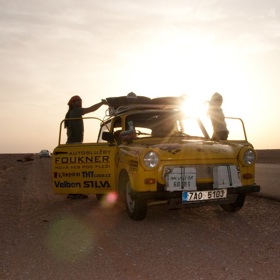 Východy slunce nad pouštá patří k nezapomenutelným zážitkům