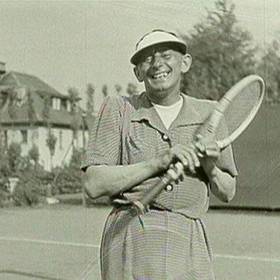 Burian byl vášnivým sportovcem.