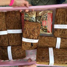 Dnes existuje velké množství druhů chleba, ze kterých si vybere každý.