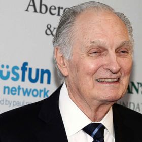 Herec Alan Alda nemoci zatím zdárně vzdoruje