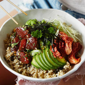 Poké si snadno můžete připravit i doma.