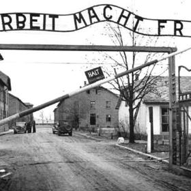 V říjnu 1943 byla Franceska Mannová transportována do nacistického koncentračního tábora Auschwitz v Osvětimi.