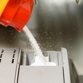 Spotřebitelský časopis dTest otestoval 14 vzorků včetně čtyř, které se prohlašují za ekologické.