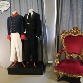 Zavzpomínejte na legendární komedie Oldřicha Lipského a podívejte se na kostýmy, které oblékaly herecké legendy.