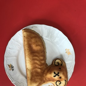 Vzhled 1 - Krásný beránek bez polevy má nádherně vyrýsované tvary a zdobí ho čumáček, oči a rohy z čokolády