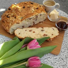 Nejlepší je s máslem a džemem.