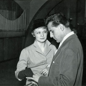 V 1. manželství s Janou Brejchovou.