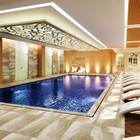 Nový bazén skýtá skvělé zázemí pro rehabilitační procedury a jistě bude i příjemným oživením wellness pobytů.