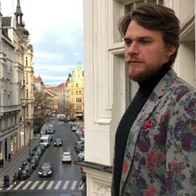 Vojta má rád módu a věnuje se jí.