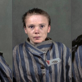 Čtrnáctiletá polská vězenkyně Czesława Kwoka zemřela v nacistickém táboře v Osvětimi. Píchli jí injekci s jedem přímo do srdce poté, co ji brutálně mlátili do obličeje. Její černobílý portrét obarvila brazilská umělkyně Marina Amaralová.