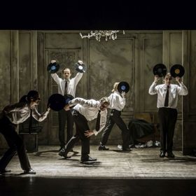 Aktuální repertoár - inscenace Zlatá 60. 