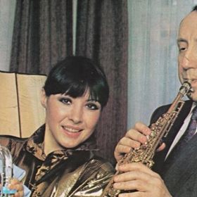 Dáda, Felix a jejich syn zamlada.