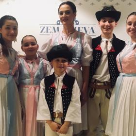 Jana Kirschner v kroji