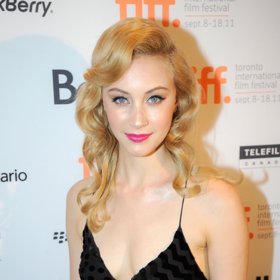 Sarah Gadon prý prošla hercovou postelí.