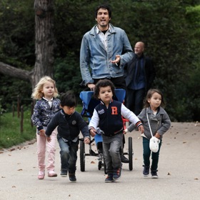 Tak to vypadá, když si floutek s cigaretou otevře soukromé jesle.