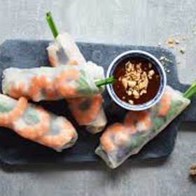 Skvělé jsou letní závitky s krevetami