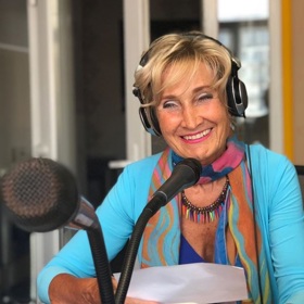 Nyní jí můžete pravidelně slyšet na Rádiu Impuls.