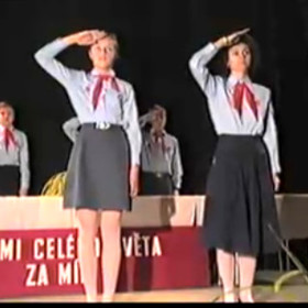 Takhle zdraví správný pionýr.