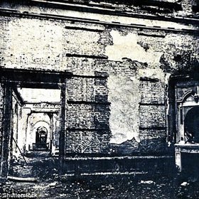 Zámek, odkud pocházejí poslední stopy po Jantarové komnatě, byl ke konci druhé světové války vybombardován.