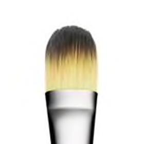 S tímto druhem štětců většina žen začíná. Štětec na make-up, MAC, 1150 Kč. 