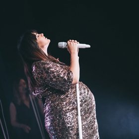 Farna měla opravdu obří břicho.