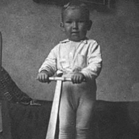 Tříletý Jarek Nohavica.