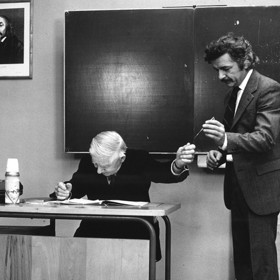 ...komedie ze školního prostředí Marečku, podejte mi pero...