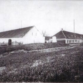 Historie Toulcova dvora je pestrá.