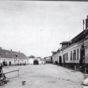 Areál Toulcova dvora je zachovalou sídlištní památkou.