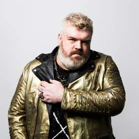 Nairn zazáří v pražském klubu Roxy