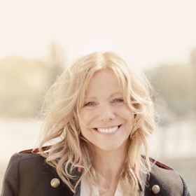 I Lenka Filipová chce zpěvačce k narozeninám zazpívat.