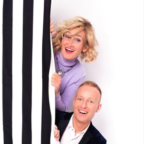 Zuzana Bubílková a Nathaniel Filip tvoří zajímavou dvojici.