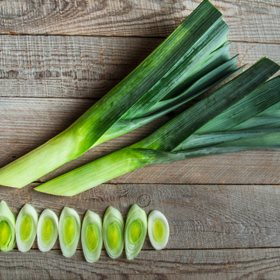 Cenově dostupná zelenina dodá organismu draslík, vápník, fosfor, železo a spoustu vitaminů. Pochutnávali si na ní už ve starověkém Egyptě, v antickém Řecku a starém Římě