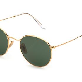 Představujeme trendy ve slunečních brýlích na léto 2019. Sluneční brýle Ray Ban jsou naprosto univerzálním kouskem, který se hodí pro všechny příležitosti, 3 190 Kč.