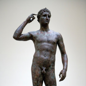 Lysippův vítězící mladík.