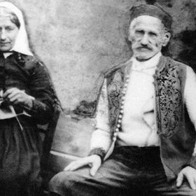 Rodiče Gavrilo Principa Petar a Marija byli ze svého syna nešťastní - odmalička byl hodně nemocný a několikrát stál dokonce na pokraji smrti.