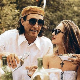 Film naštval Václava Klause. Když jej uviděl, vynadal režisérce Chytilové, že stvořila společensky nebezpečný film.