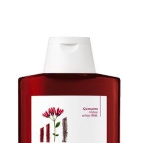 Tento šampón vrátí unaveným vlasům sílu a život. Klorane, 400 ml, 385 Kč. 