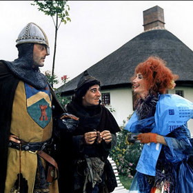 Samozřejmě, jak už to ve Francii bývá, našli své potomky, i když zrovna ne na takové úrovni, jakou by si představovali. 