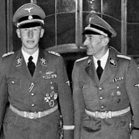 Reinhard Heydrich a Karl Hermann Frank byli dobrými přáteli.