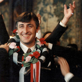 Povídku Králíci s moudrýma očima adaptoval do podoby televizního filmu režisér Miroslav Balajka v roce 1982. Kapry pro wehrmacht v roce 1975 jako svůj studentský film na FAMU realizoval Karel Smyczek. Ve stejném roce zfilmoval jeho kolega z FAMU – Vladimír Merta – povídku Smrt krásných srnců. 