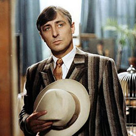 Příběh o odvážném židovském otci, který poruší všechny nacistické zákazy a sežene srnce, aby nakrmil dva své syny odcházející do koncentráku, inspiroval i celovečerní film Karla Kachyni z roku 1986. 