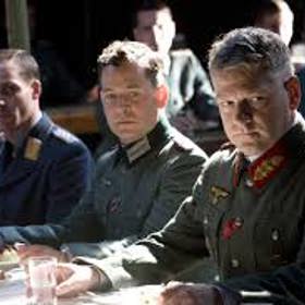 Valkýra vypráví skutečný příběh plukovníka Clause von Stauffenberga (Tom Cruise), který stál v čele rozsáhlého protinacistického spiknutí, jehož hlavním cílem měla být likvidace Adolfa Hitlera a odstavení jeho nejvěrnějších spolupracovníků od moci. 