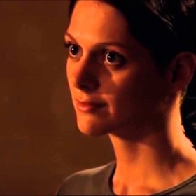 Psychologické drama z prostředí terapeutické komunity, kde se jedenáct lidí pokouší odpoutat od své minulosti.