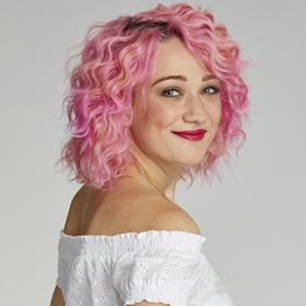 Tereza Mašková je svými růžovými vlasy známá. Je na rozdíl od ostatních finalistů SuperStar lehce rozeznatelná. 